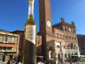 Extra Virgin Olive Oil e White Truffle - Siena Tartufi Tuscany